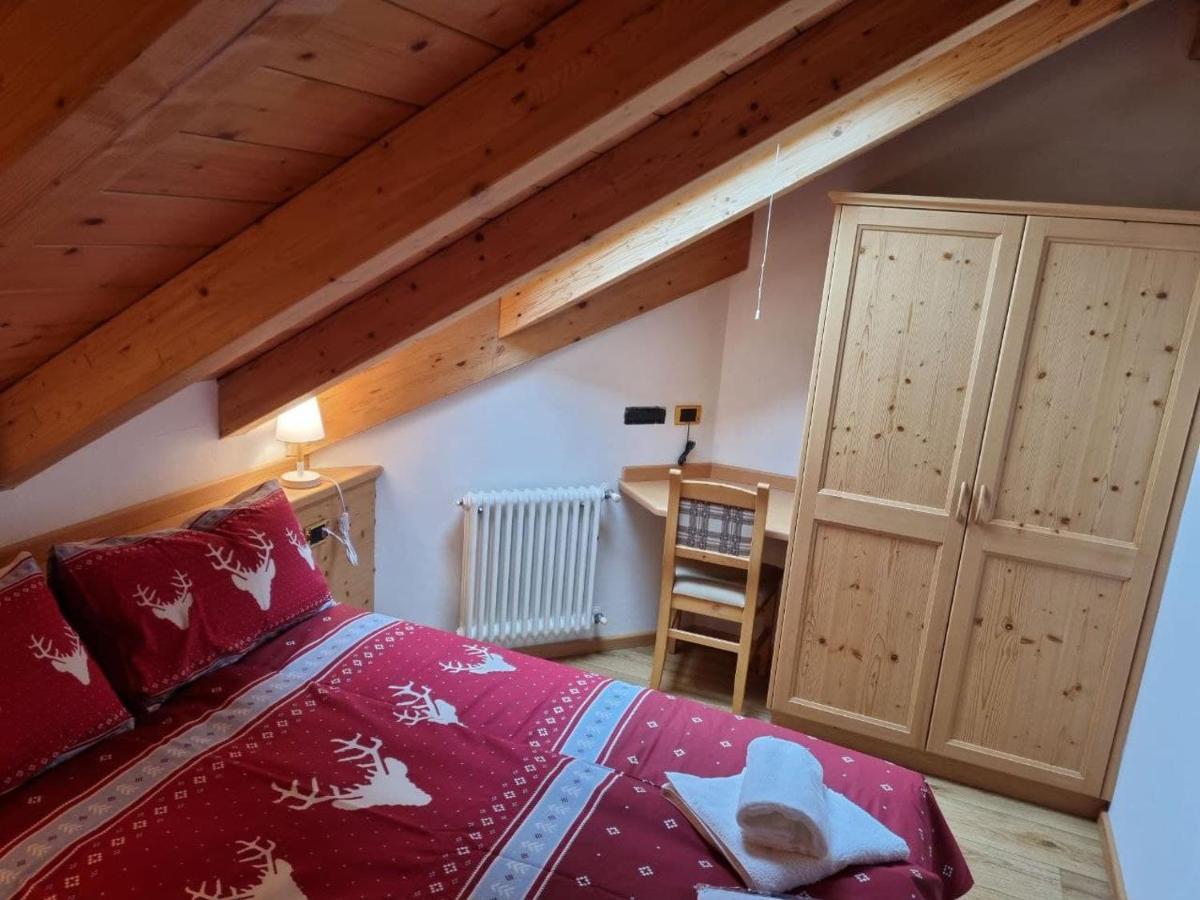 Pian Schiavaneis B&B Apartament Canazei Luaran gambar